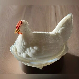 Vintage Fenton White Milk Glass Hen Rooster On Nest Candy Dish 5.5" Beautiful